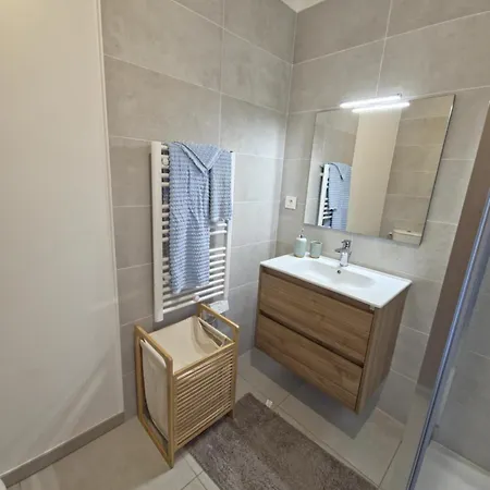 Beau F2 Apartament